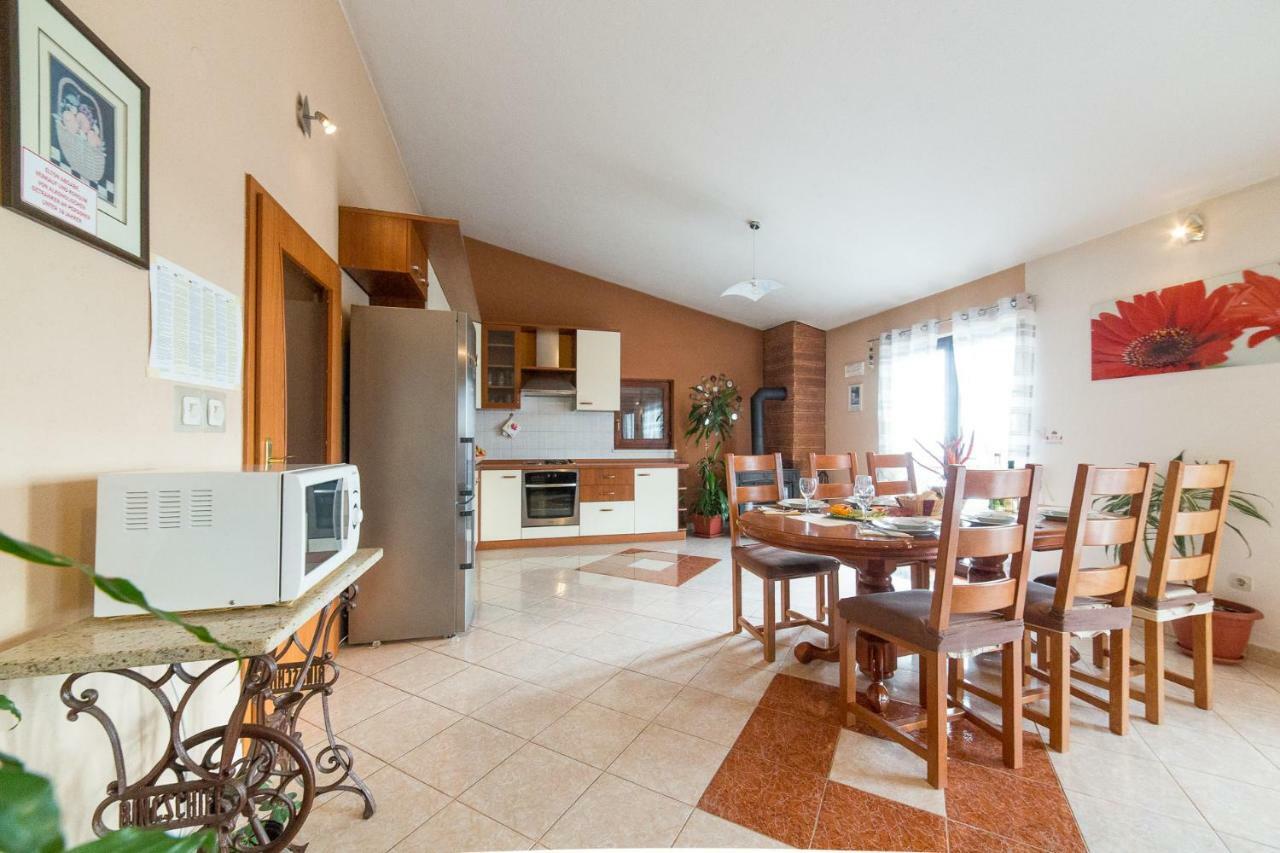 Villa Marica Kaštela 外观 照片